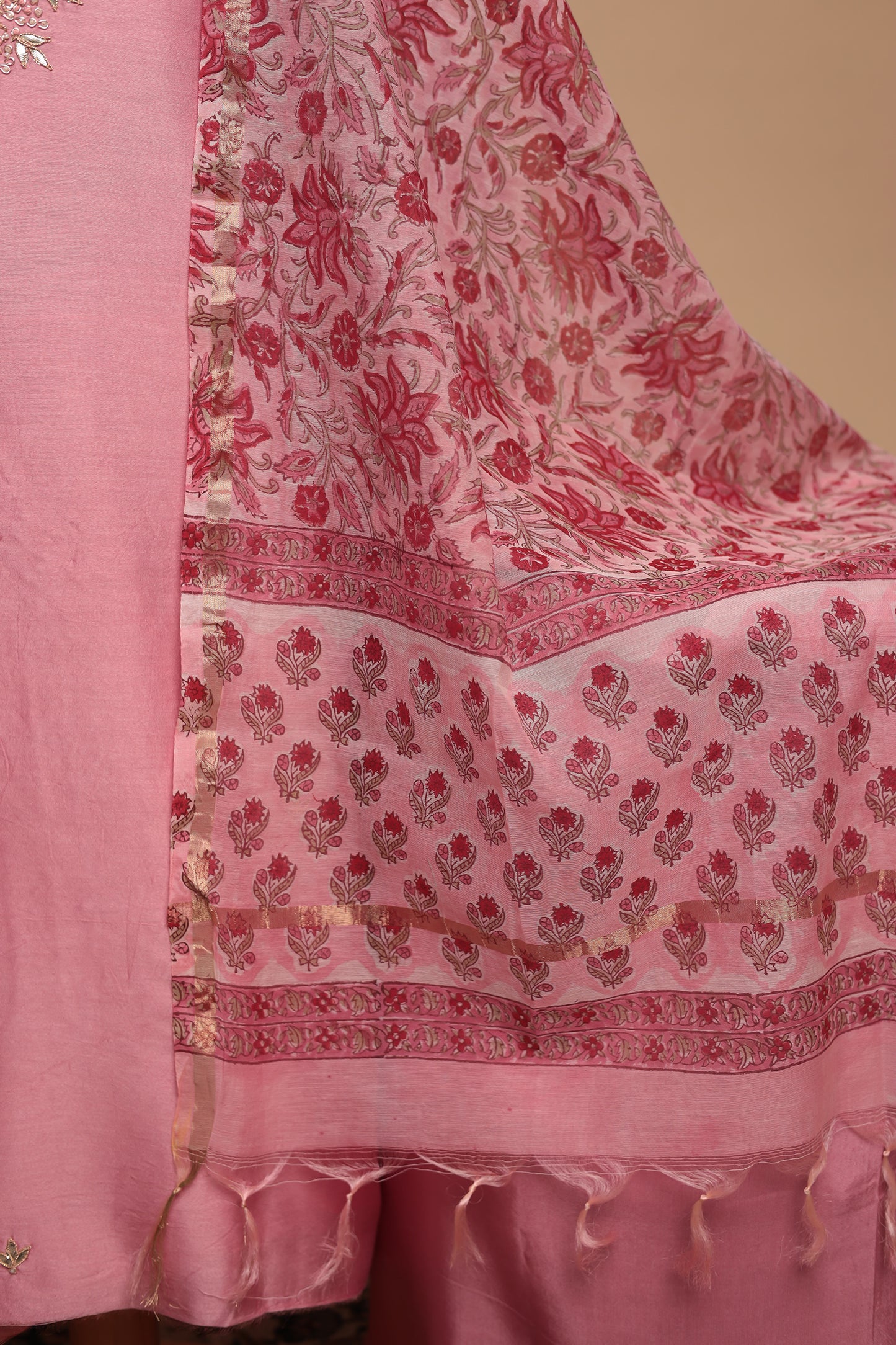 Luxury Light Pink Unstitched Suit Set - Silk Blend & Embroidered Net Dupatta