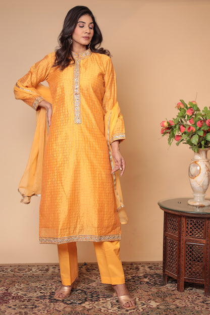 Yellow Zardozi Kurta Set: Hand-Embroidered Indian Wedding Outfit