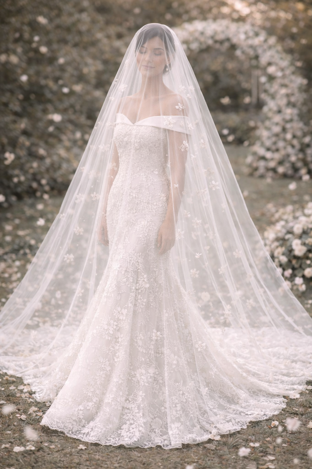 Off-Shoulder Lace Western Wedding Gown for Women – Elegant Mermaid Bridal Dress